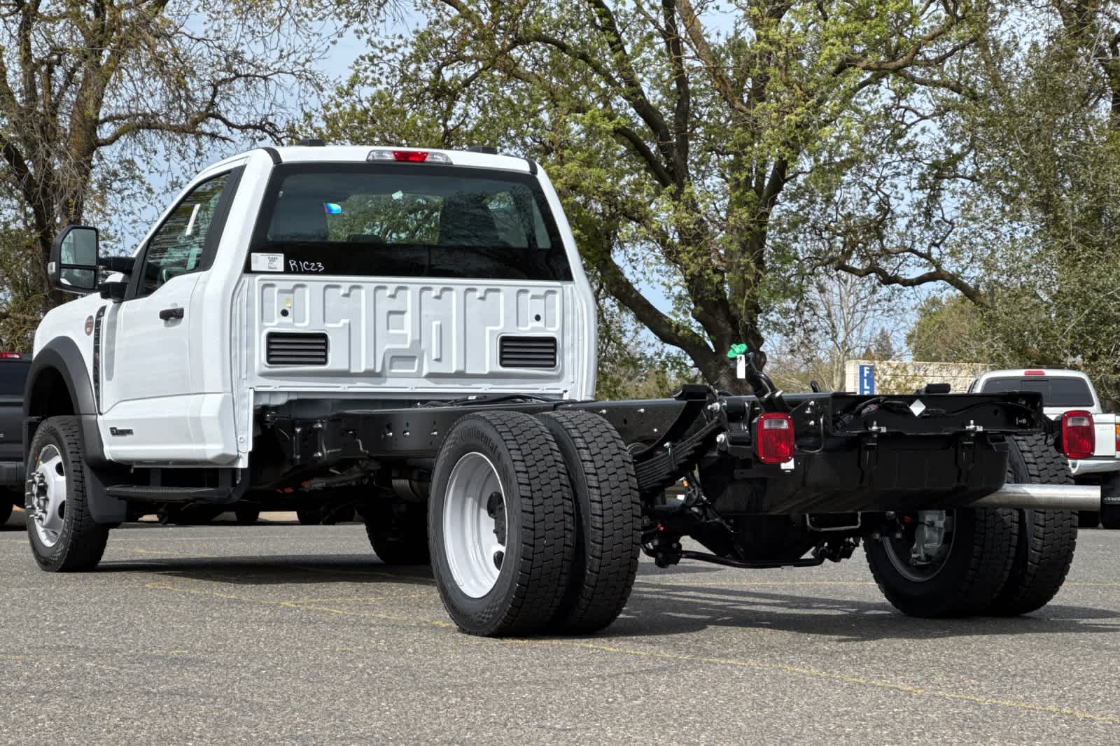 Thumbnail: 2025 Ford F-550 - 5