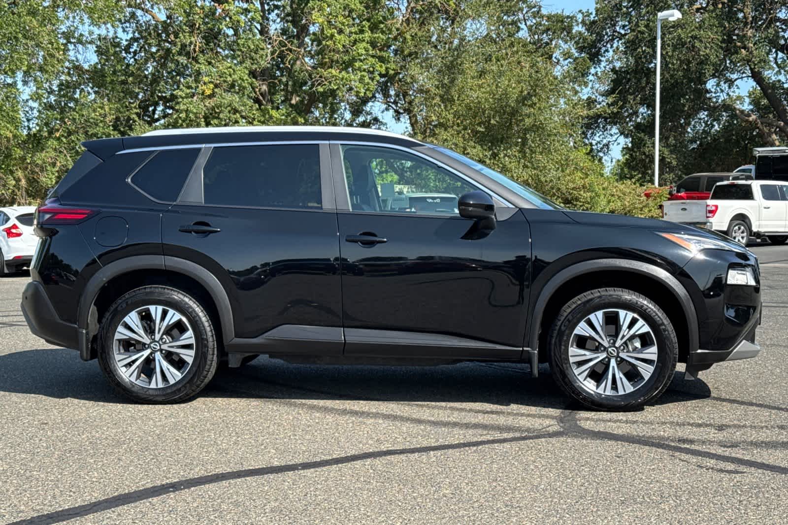 Thumbnail: 2023 Nissan Rogue - 8