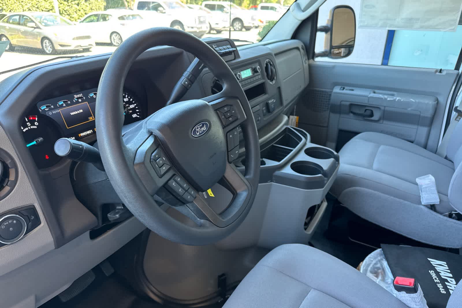 Thumbnail: 2026 Ford Econoline - 3