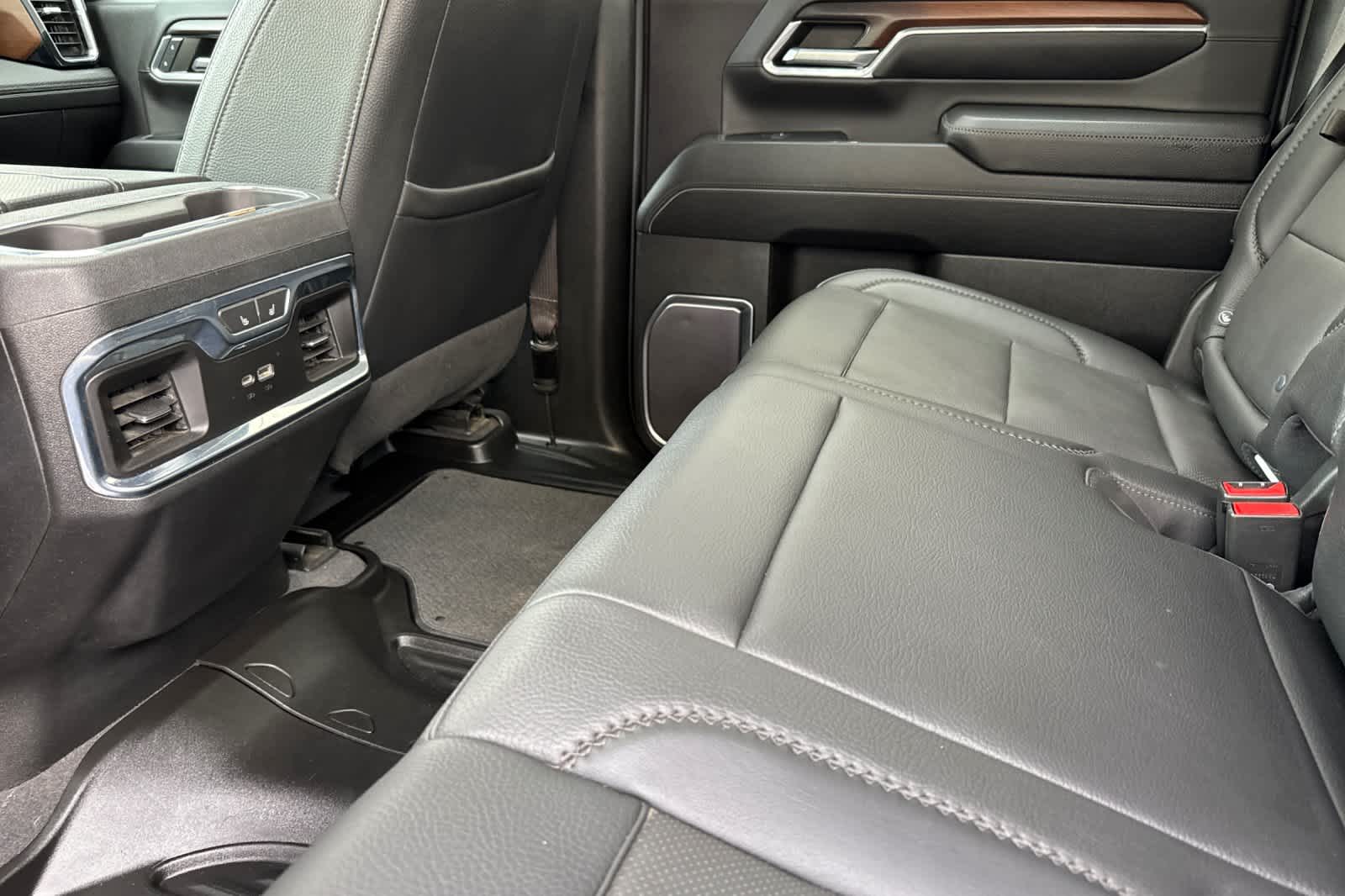 Thumbnail: 2024 GMC Sierra 2500 - 4