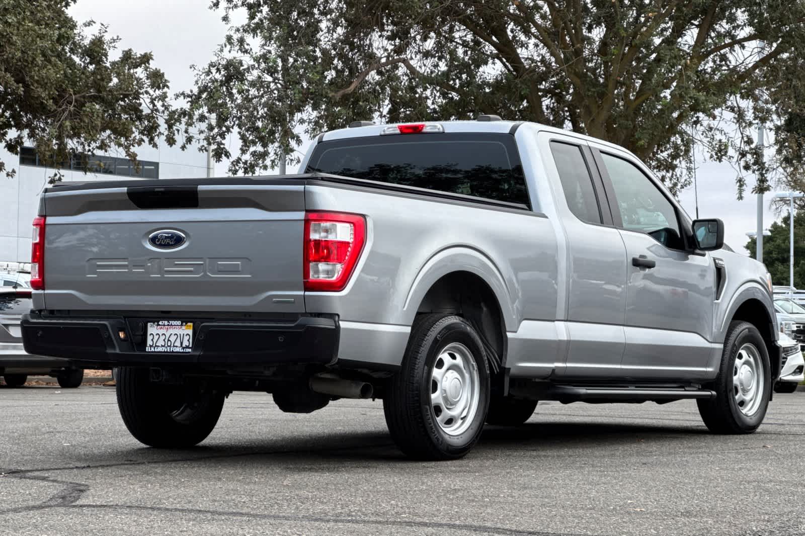 2022 Ford F-150 XL photo 2