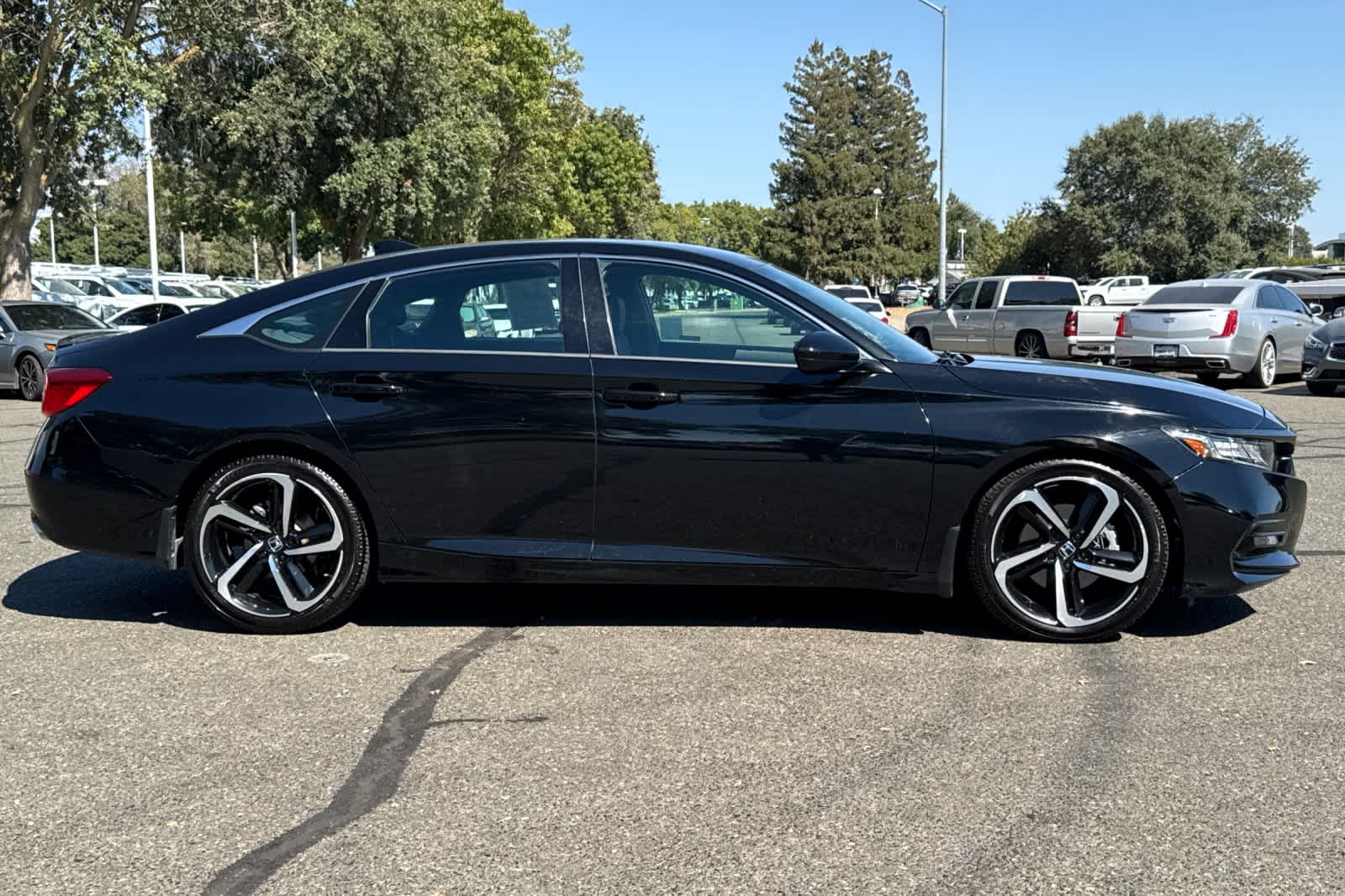 Thumbnail: 2020 Honda Accord - 8