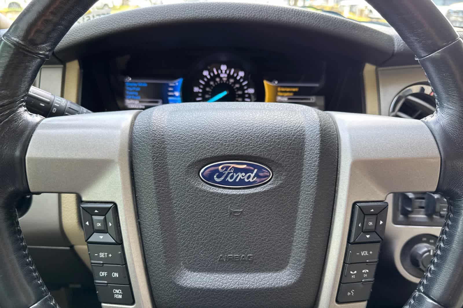 Thumbnail: 2016 Ford Expedition - 25