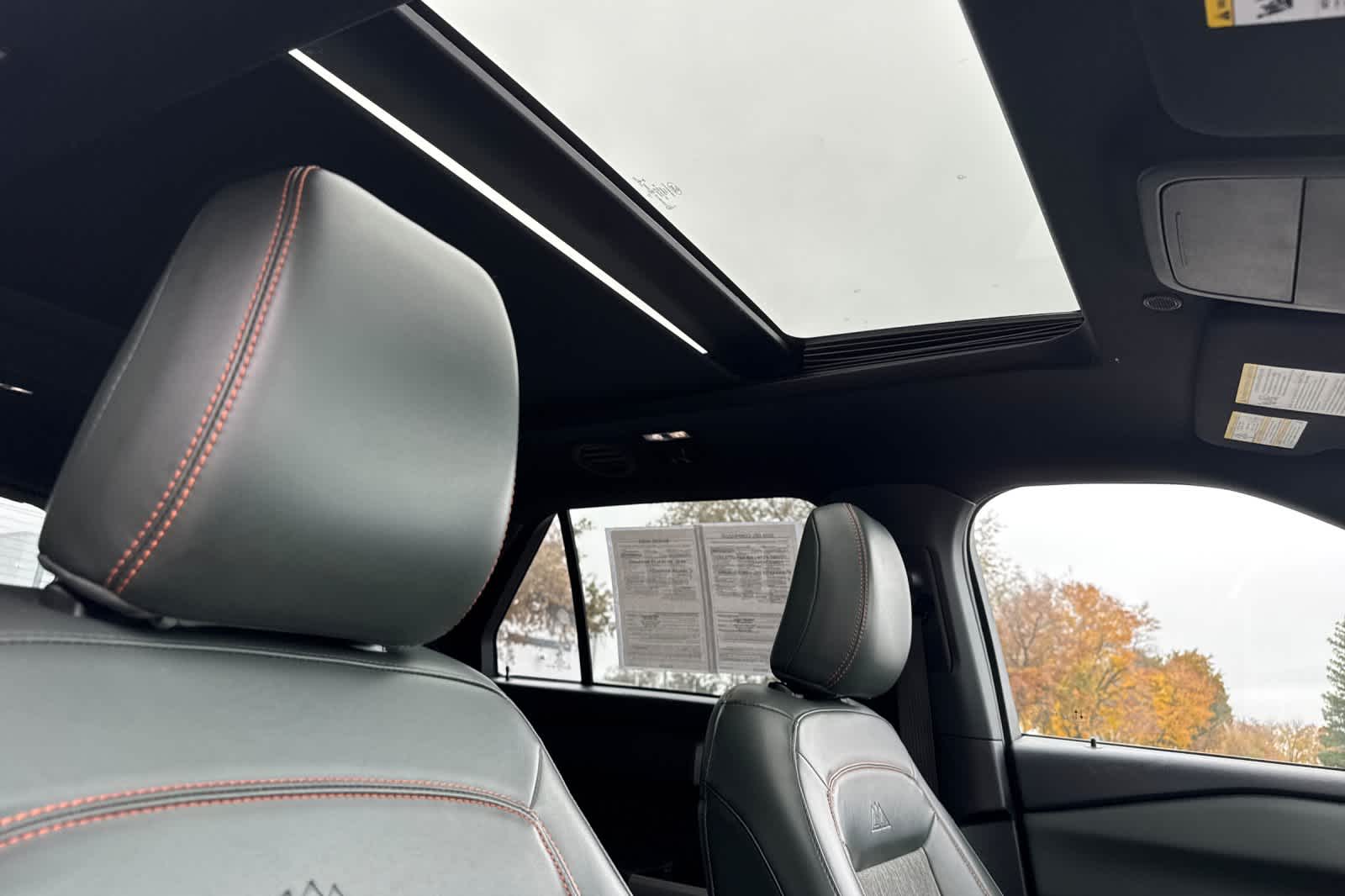 Thumbnail: 2022 Ford Explorer - 18