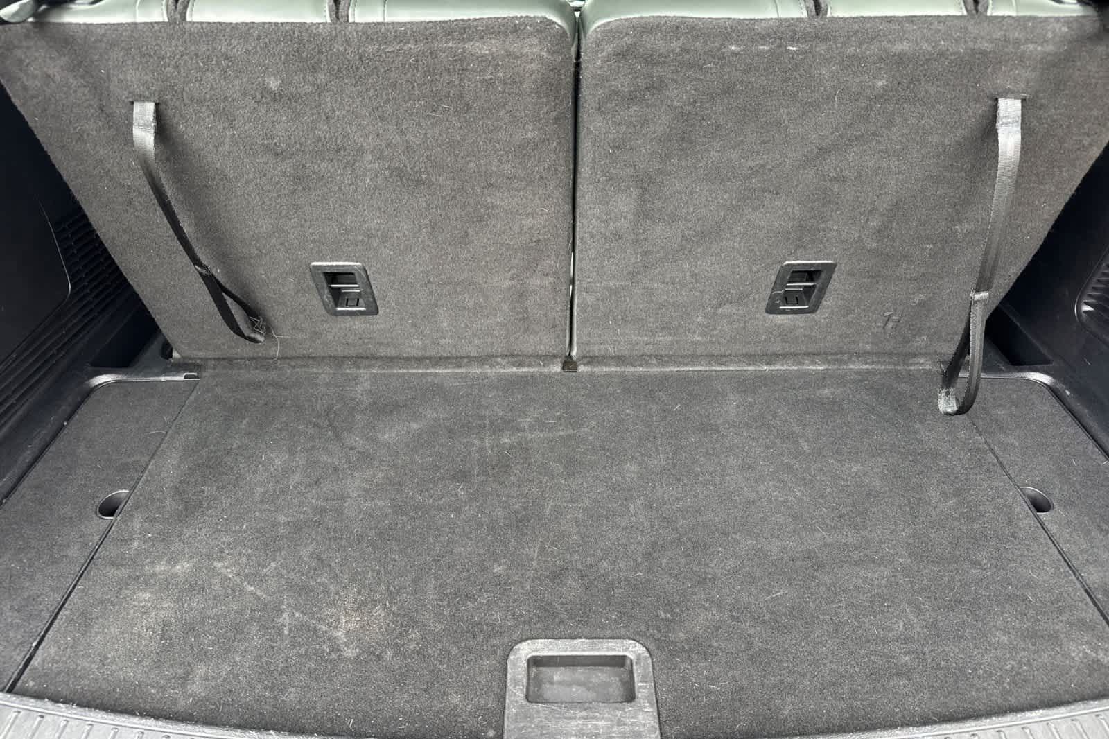 Thumbnail: 2022 Ford Explorer - 16