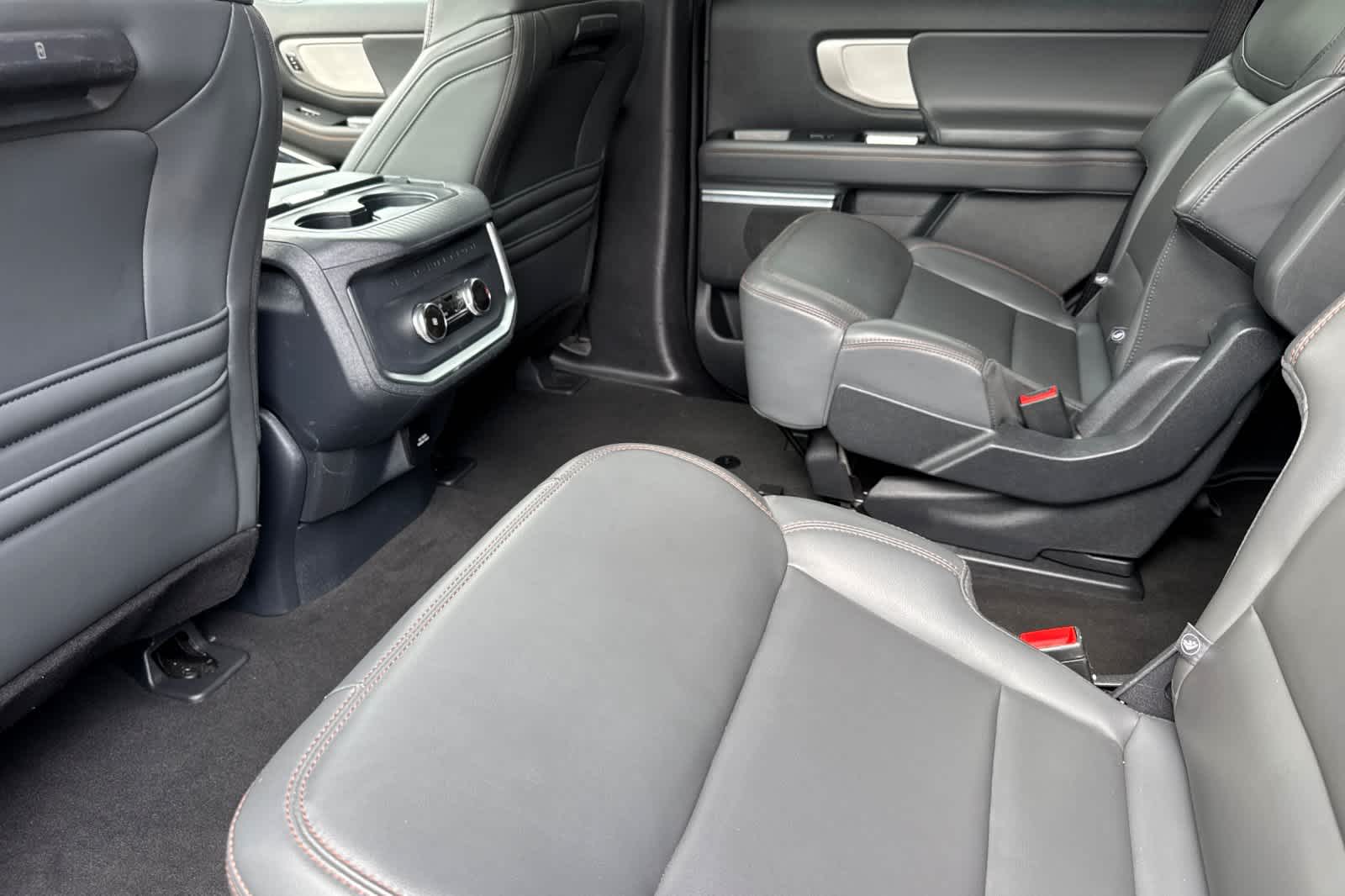 Thumbnail: 2025 Ford Expedition - 4
