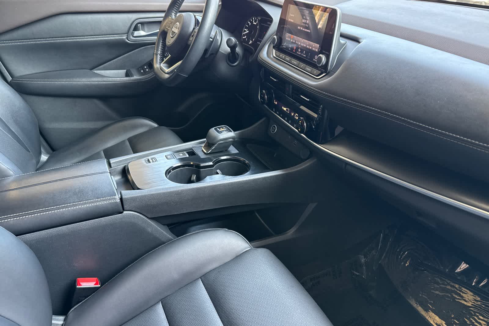 Thumbnail: 2023 Nissan Rogue - 16