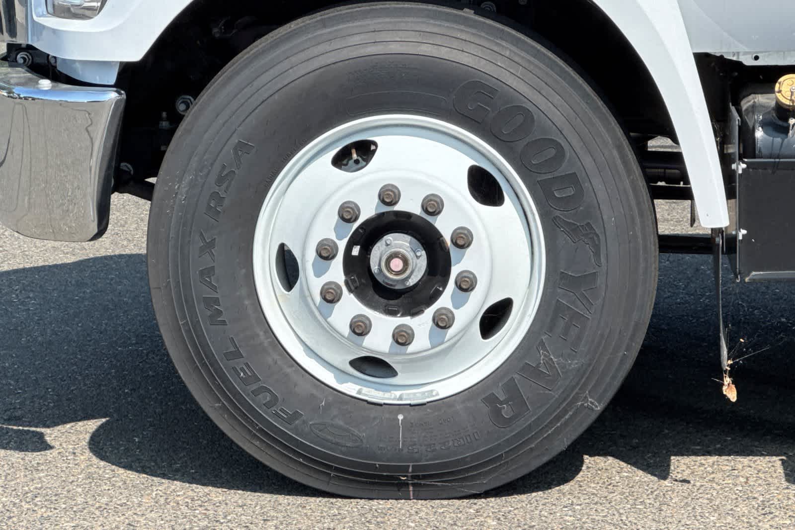 Thumbnail: 2025 Ford F-650 - 23