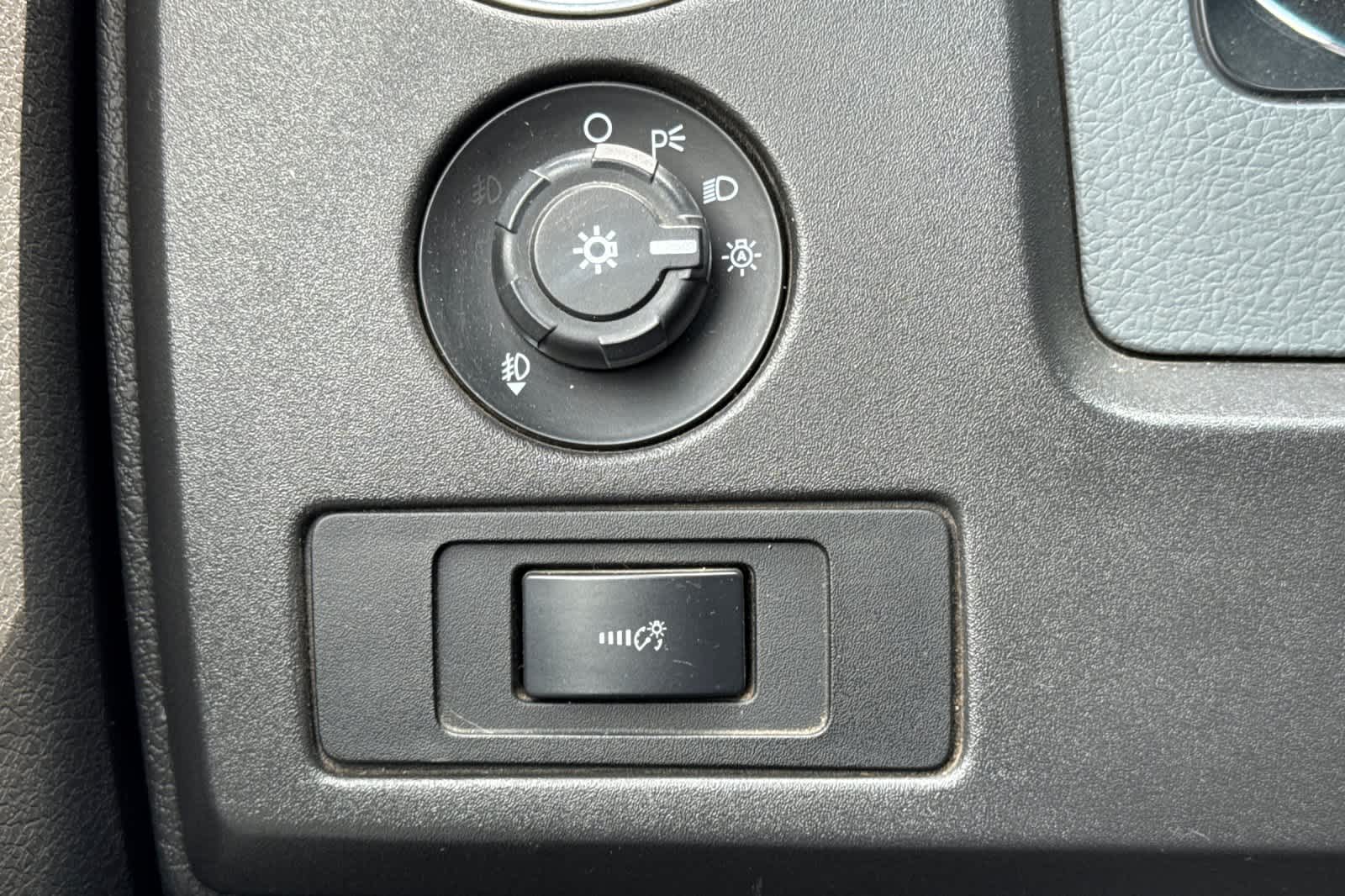 Thumbnail: 2014 Ford F-150 - 24