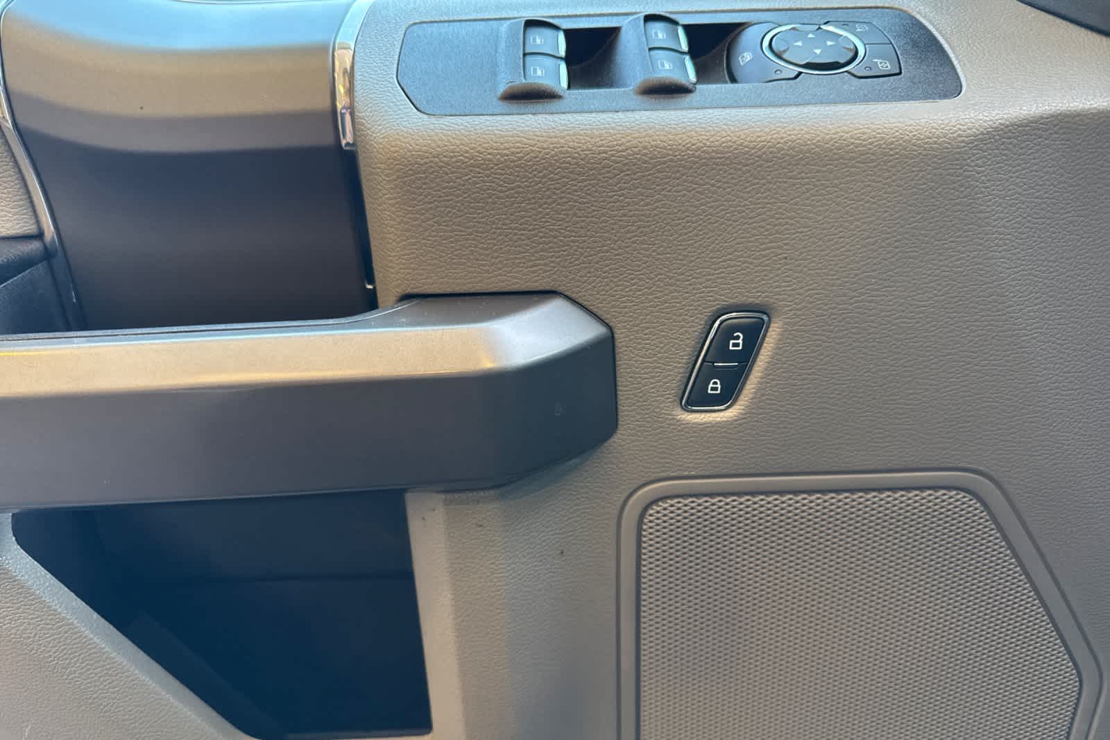 Thumbnail: 2019 Ford F-150 - 12
