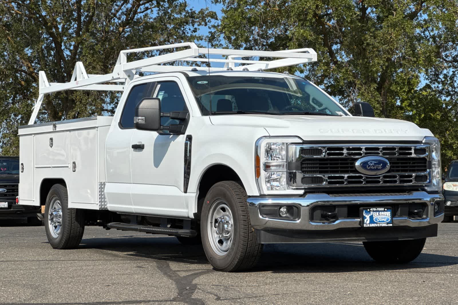 Thumbnail: 2025 Ford F-350 - 9
