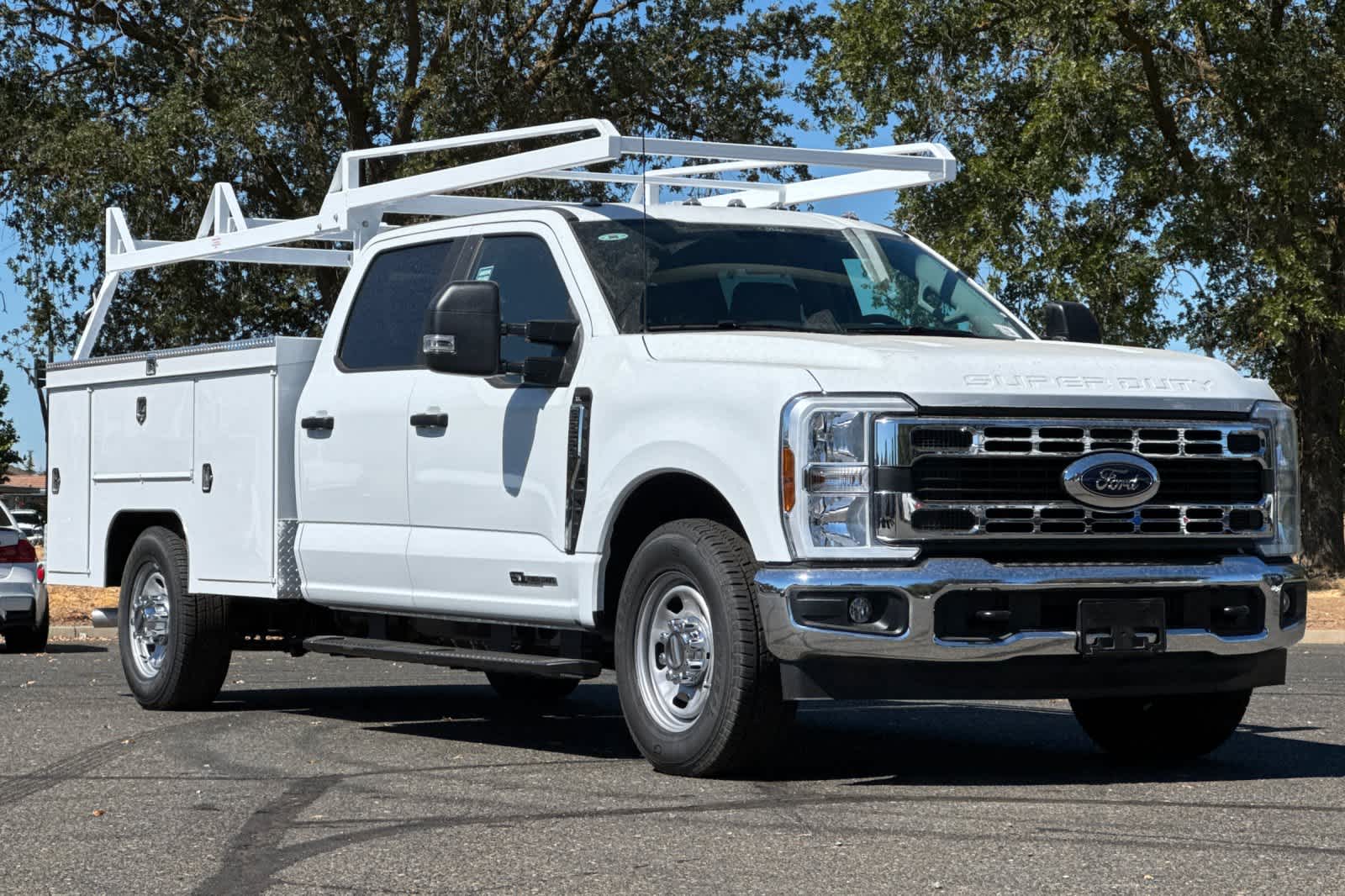 Thumbnail: 2025 Ford F-350 - 9