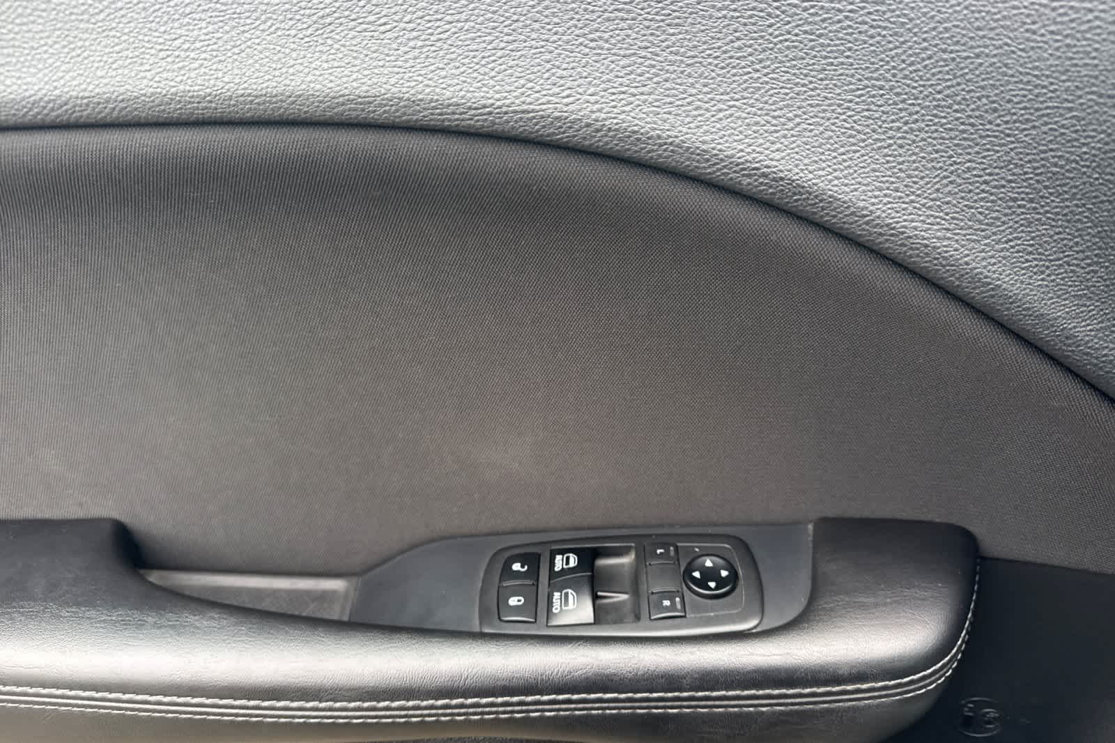 Thumbnail: 2018 Dodge Challenger - 12