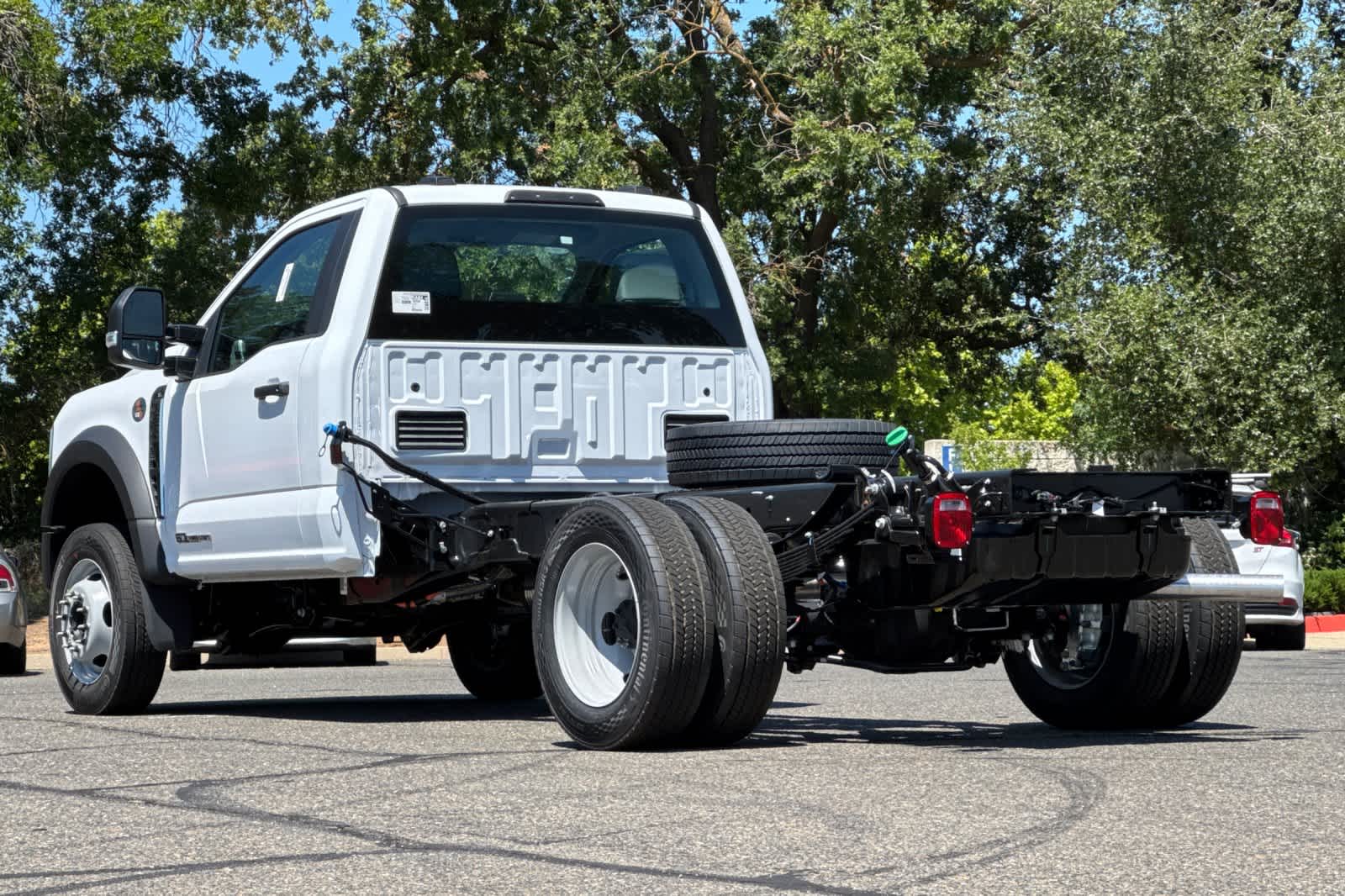 Thumbnail: 2026 Ford F-550 - 5