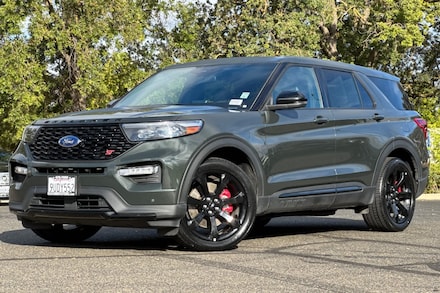 2022 Ford Explorer ST SUV