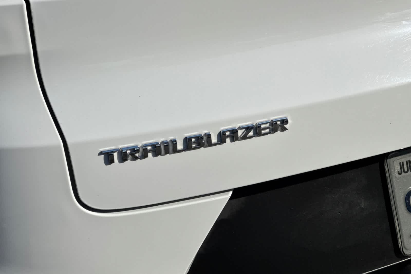 Thumbnail: 2023 Chevrolet TrailBlazer - 27