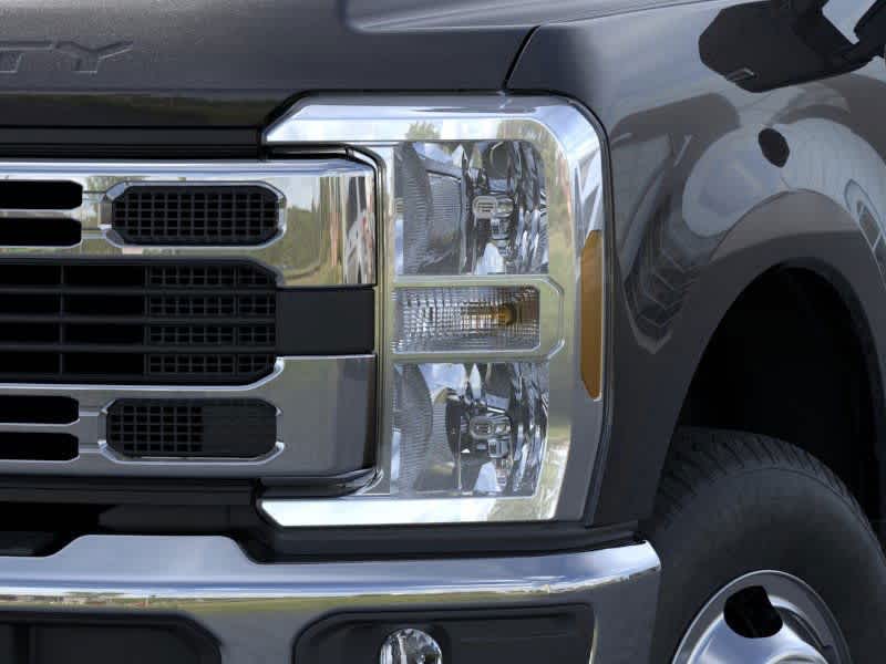 Thumbnail: 2026 Ford F-350 - 18