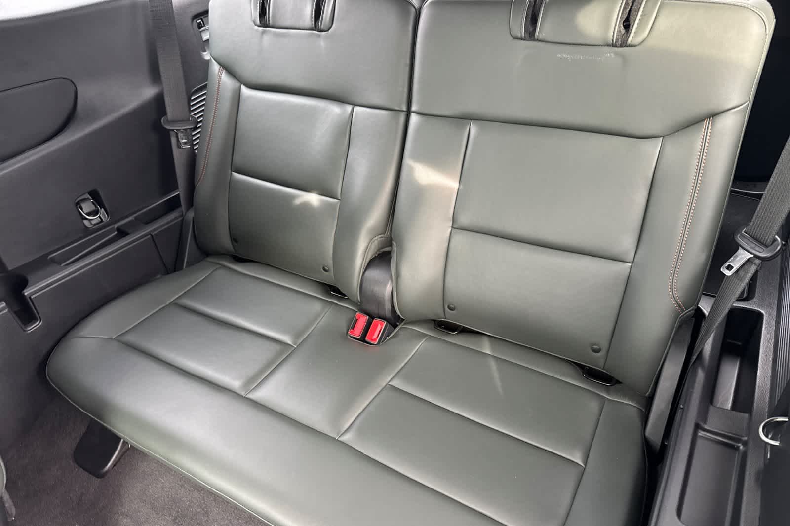 Thumbnail: 2022 Ford Explorer - 15