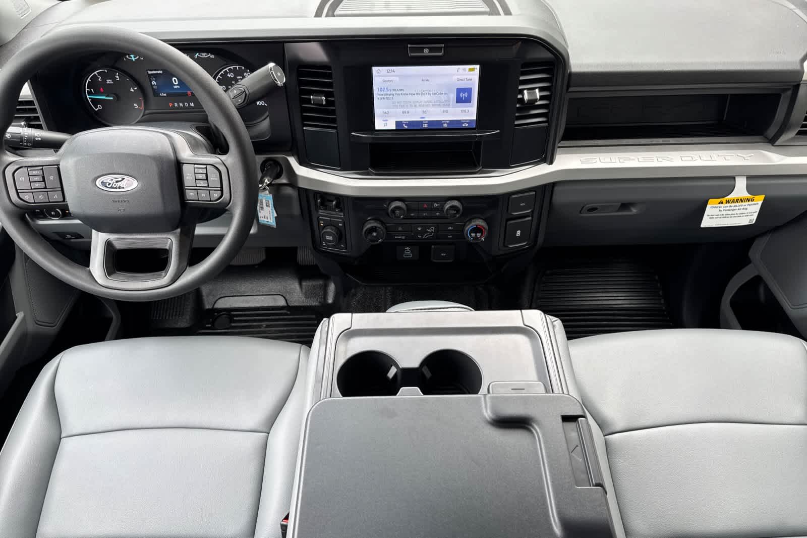 2025 Ford F-350 photo 3