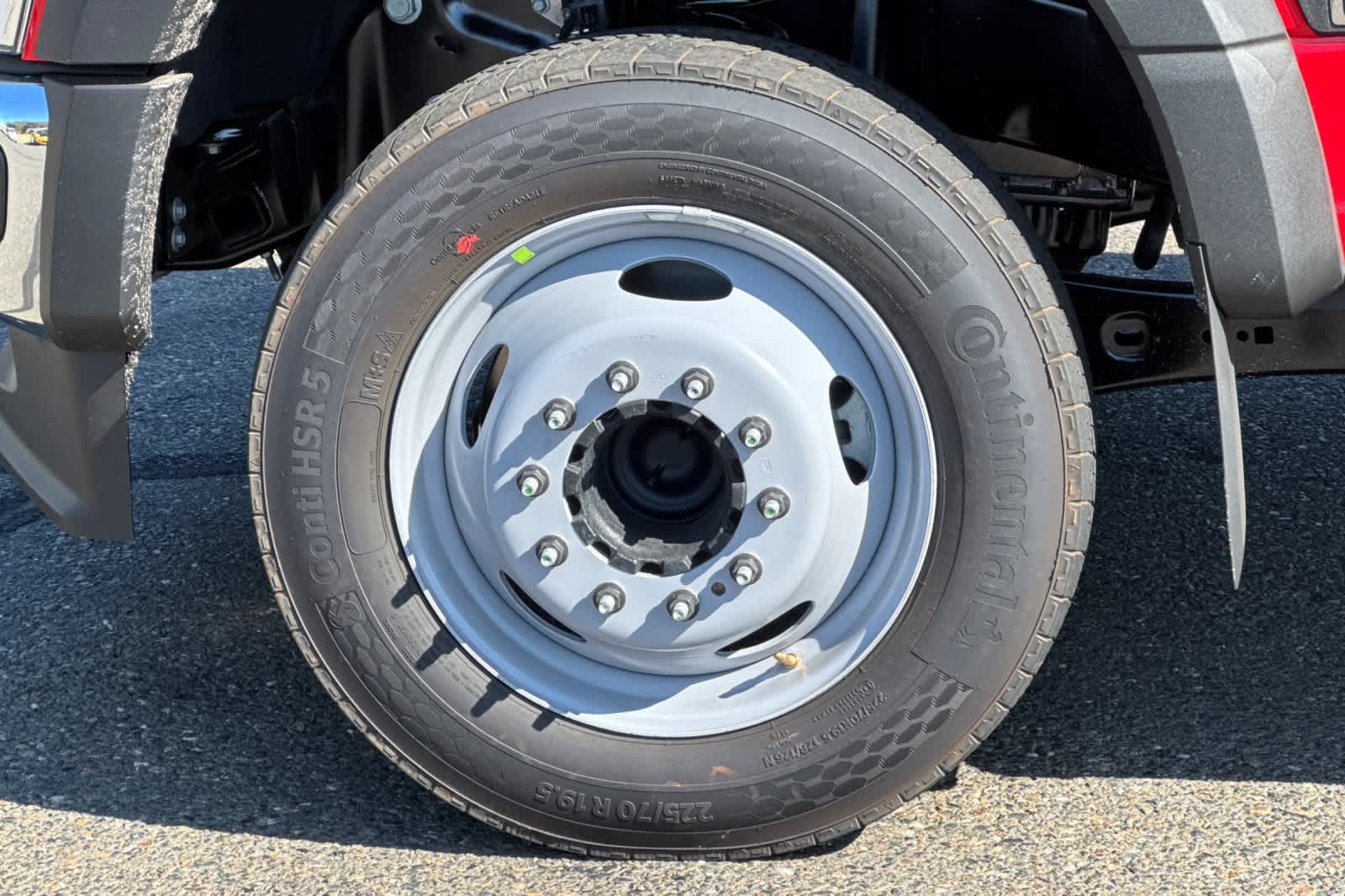 Thumbnail: 2025 Ford F-550 - 22