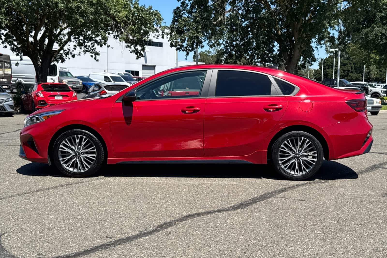 Thumbnail: 2024 Kia Forte - 5