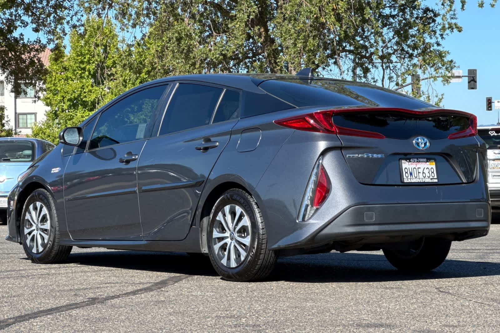 Thumbnail: 2021 Toyota Prius Prime - 6