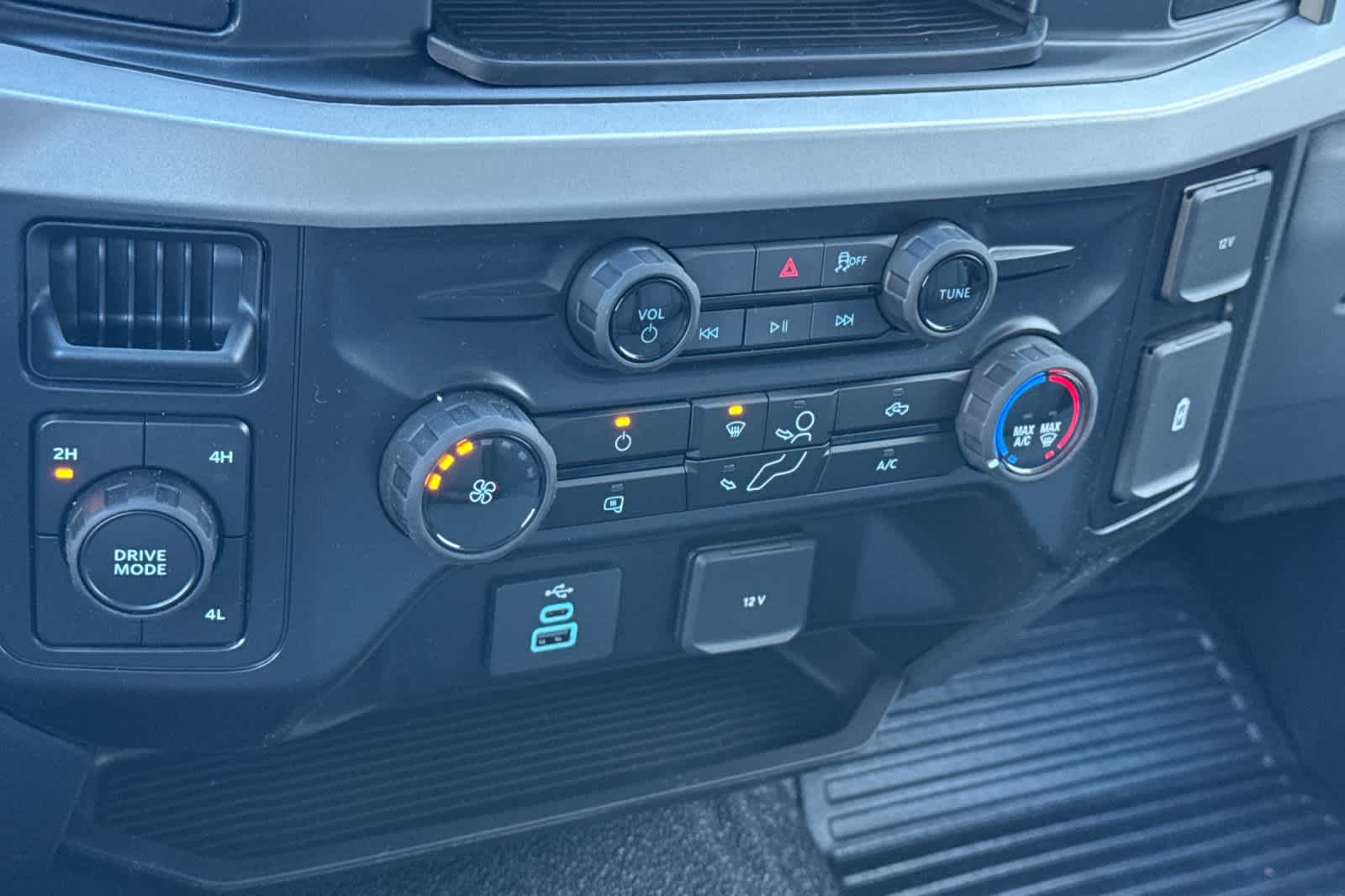 Thumbnail: 2026 Ford F-350 - 19