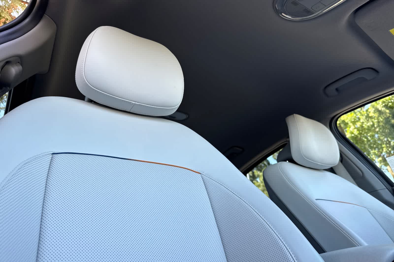Thumbnail: 2023 Hyundai Ioniq 6 - 16