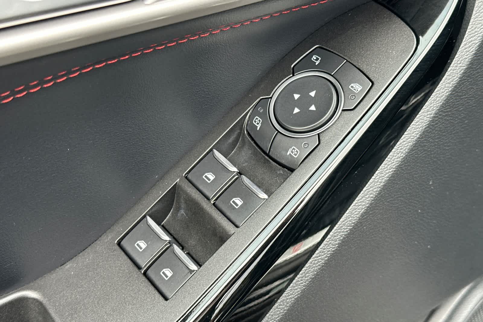 Thumbnail: 2022 Ford Explorer - 13