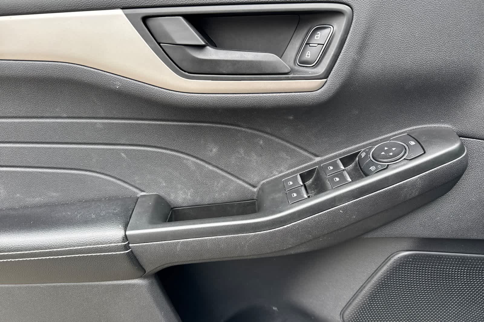 Thumbnail: 2022 Ford Escape - 12