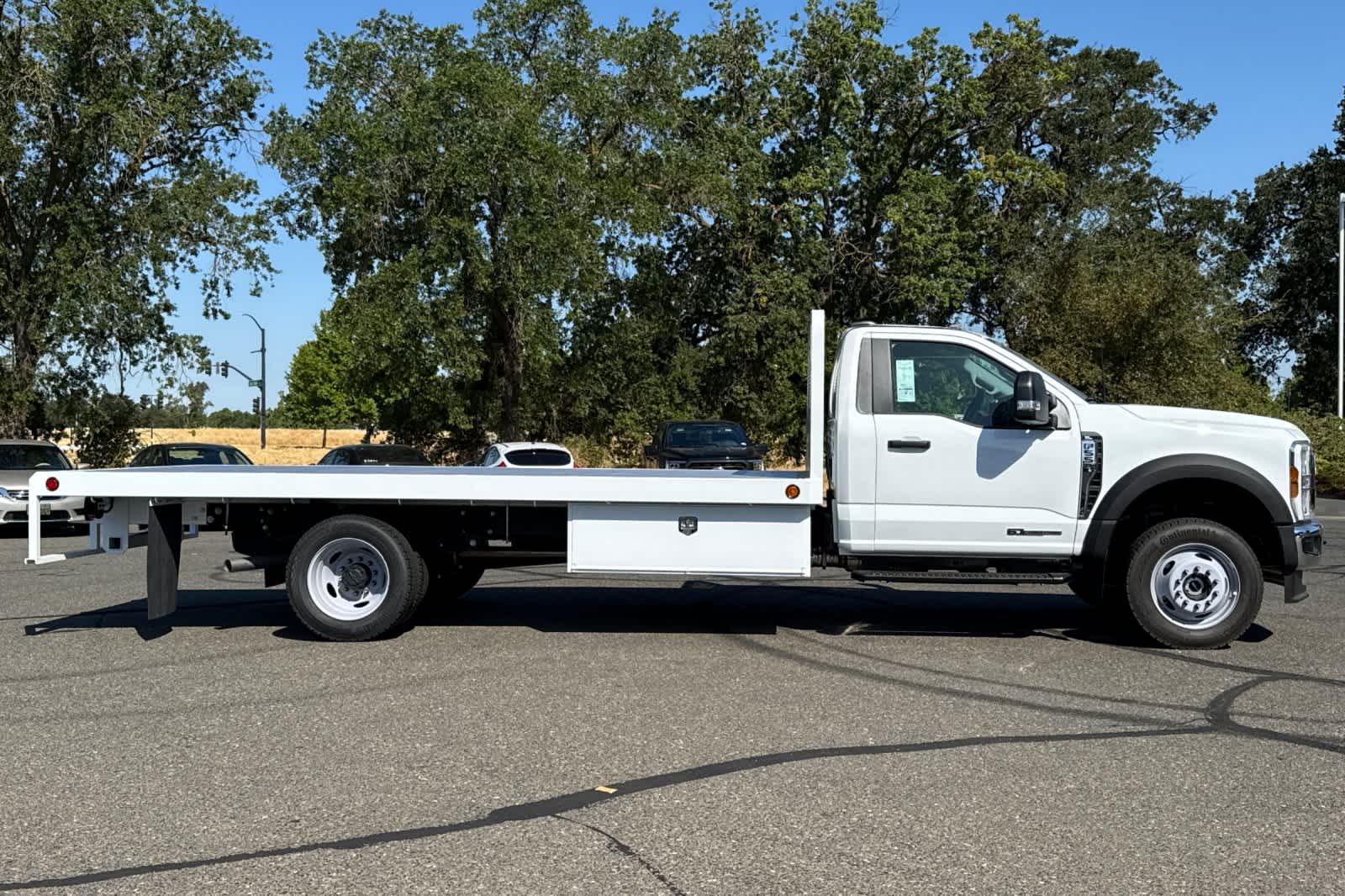Thumbnail: 2025 Ford F-550 - 7