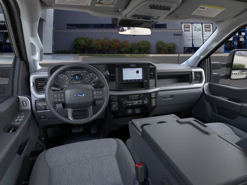 Thumbnail: 2025 Ford F-250 - 9