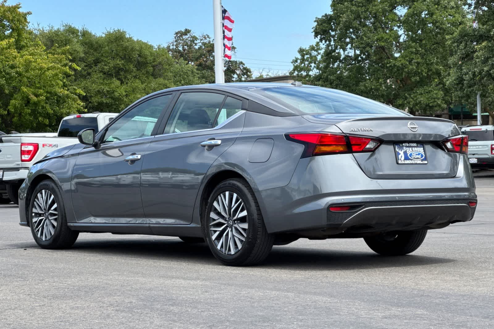 Thumbnail: 2025 Nissan Altima - 6