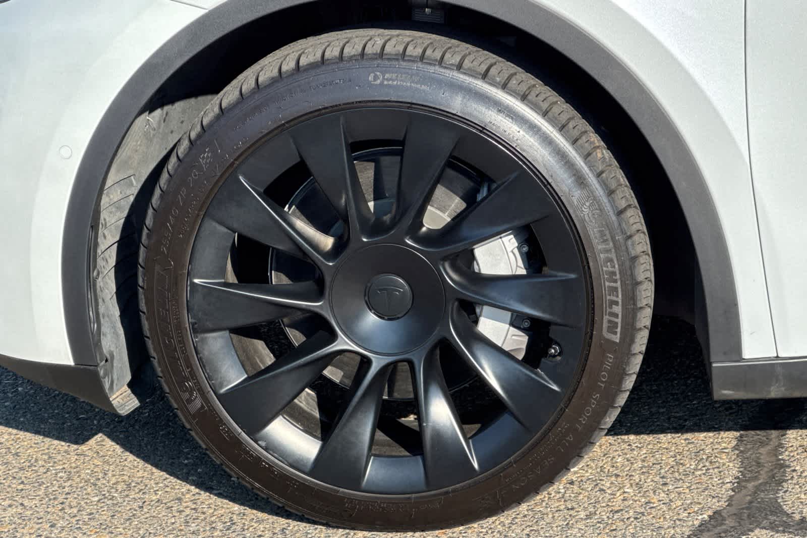 Thumbnail: 2022 Tesla Model Y - 27