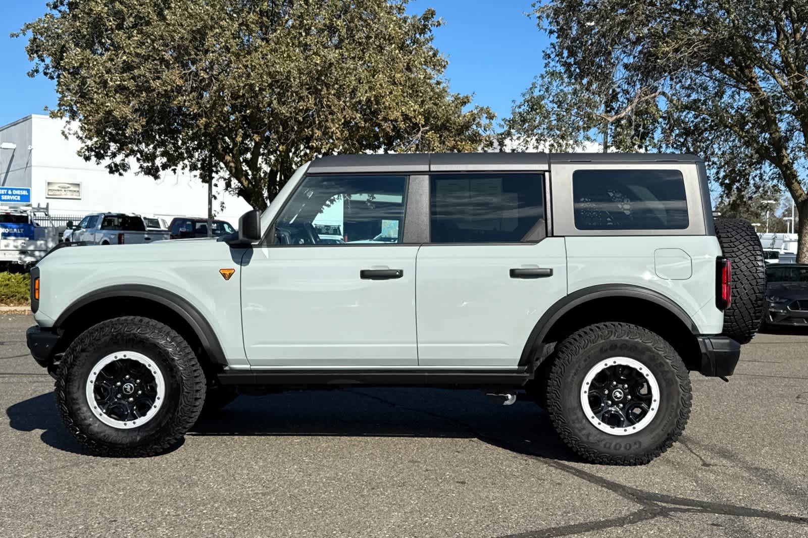 Thumbnail: 2024 Ford Bronco - 5