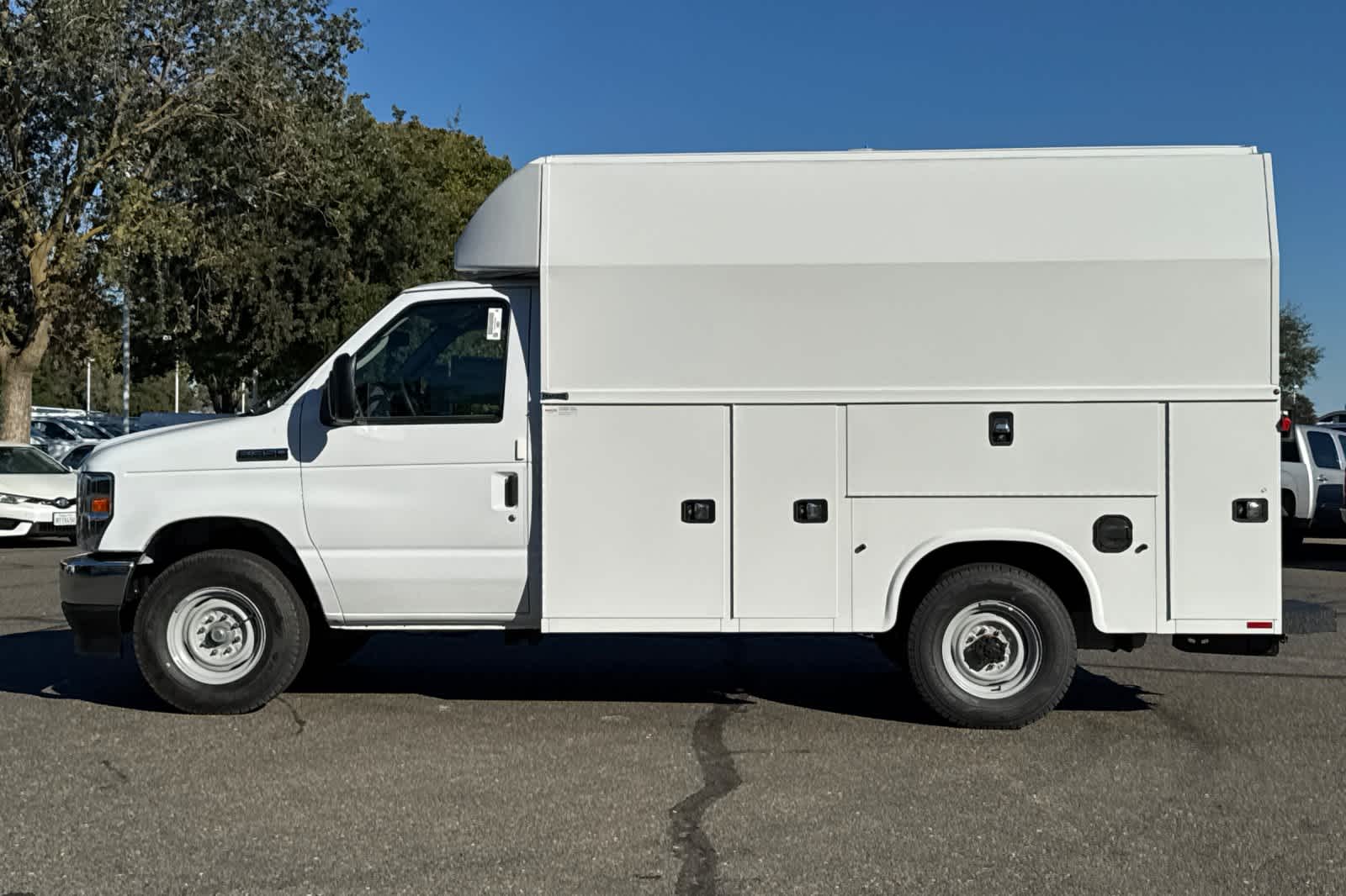 Thumbnail: 2026 Ford Econoline - 4