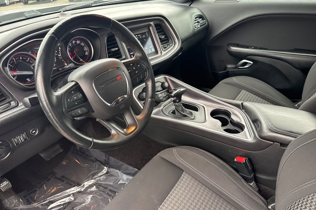 Used 2018 Dodge Challenger SXT Coupe
