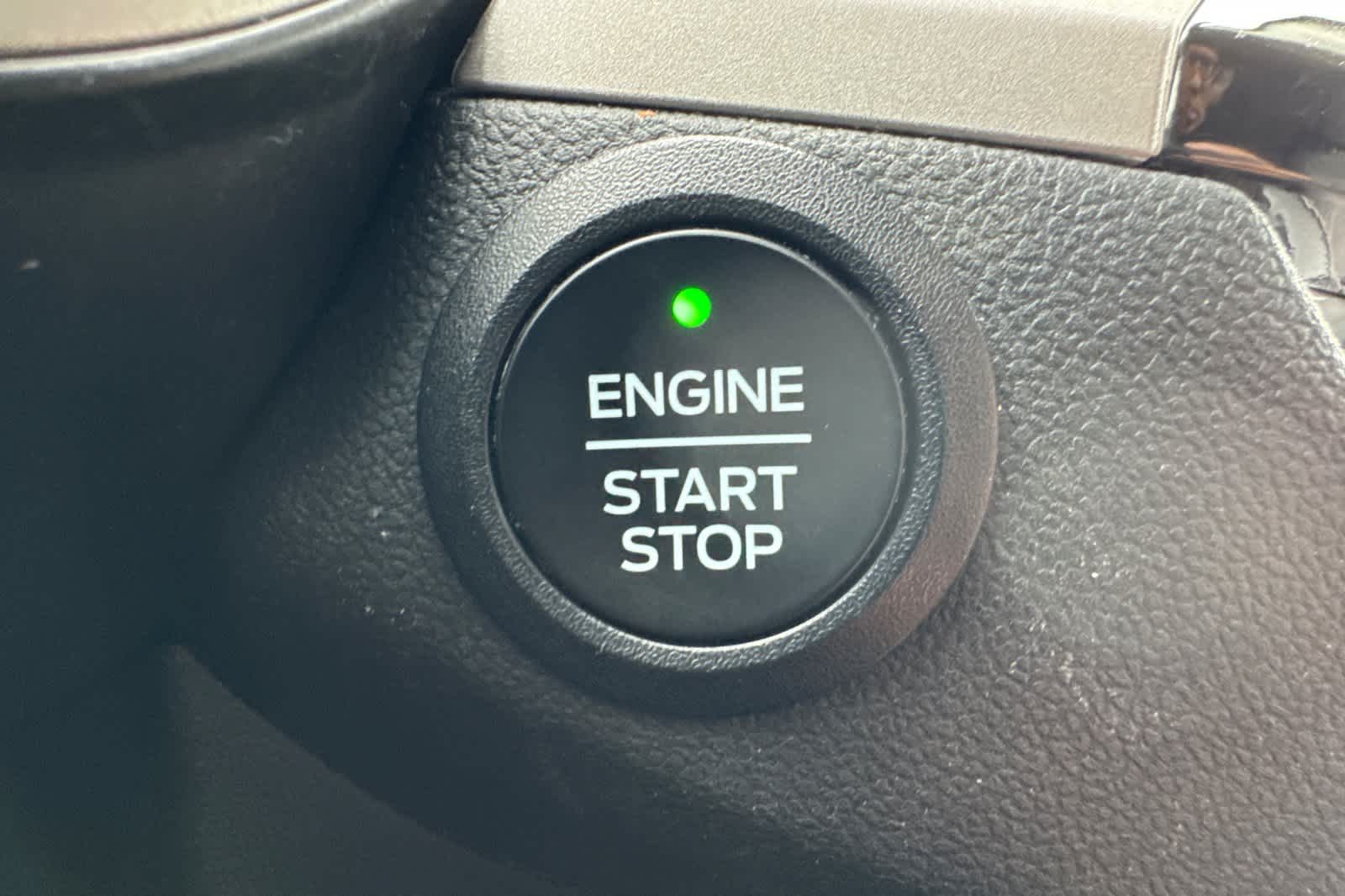 Thumbnail: 2022 Ford Escape - 23