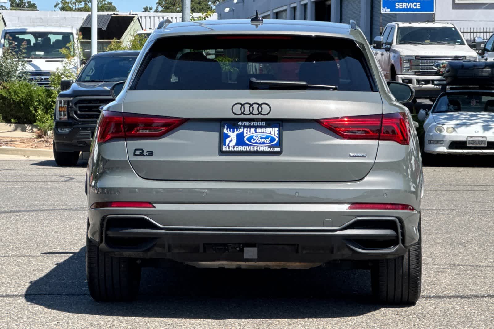 2023 Audi Q3 45 S line Premium photo 6