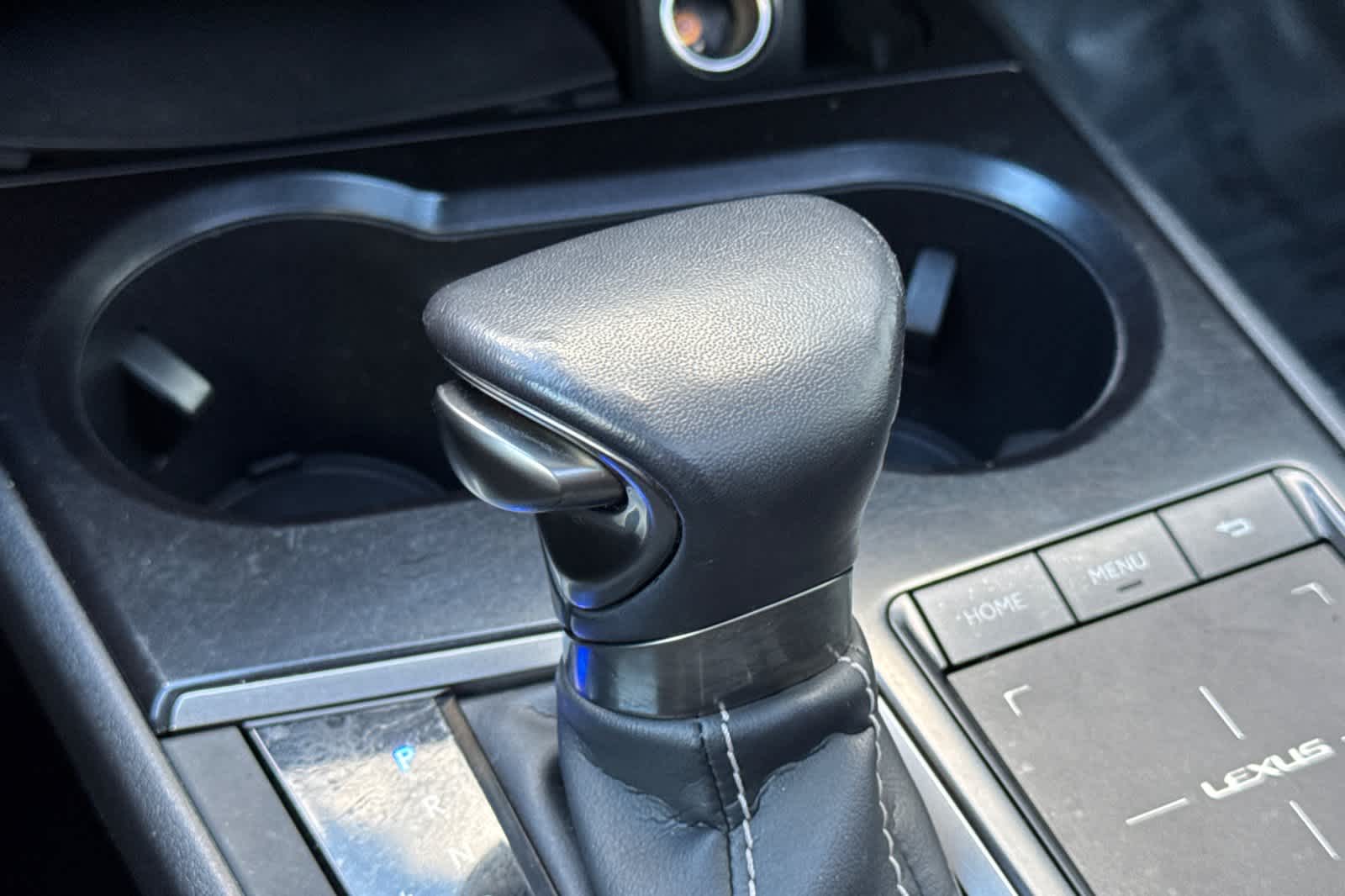 Thumbnail: 2019 Lexus UX - 21