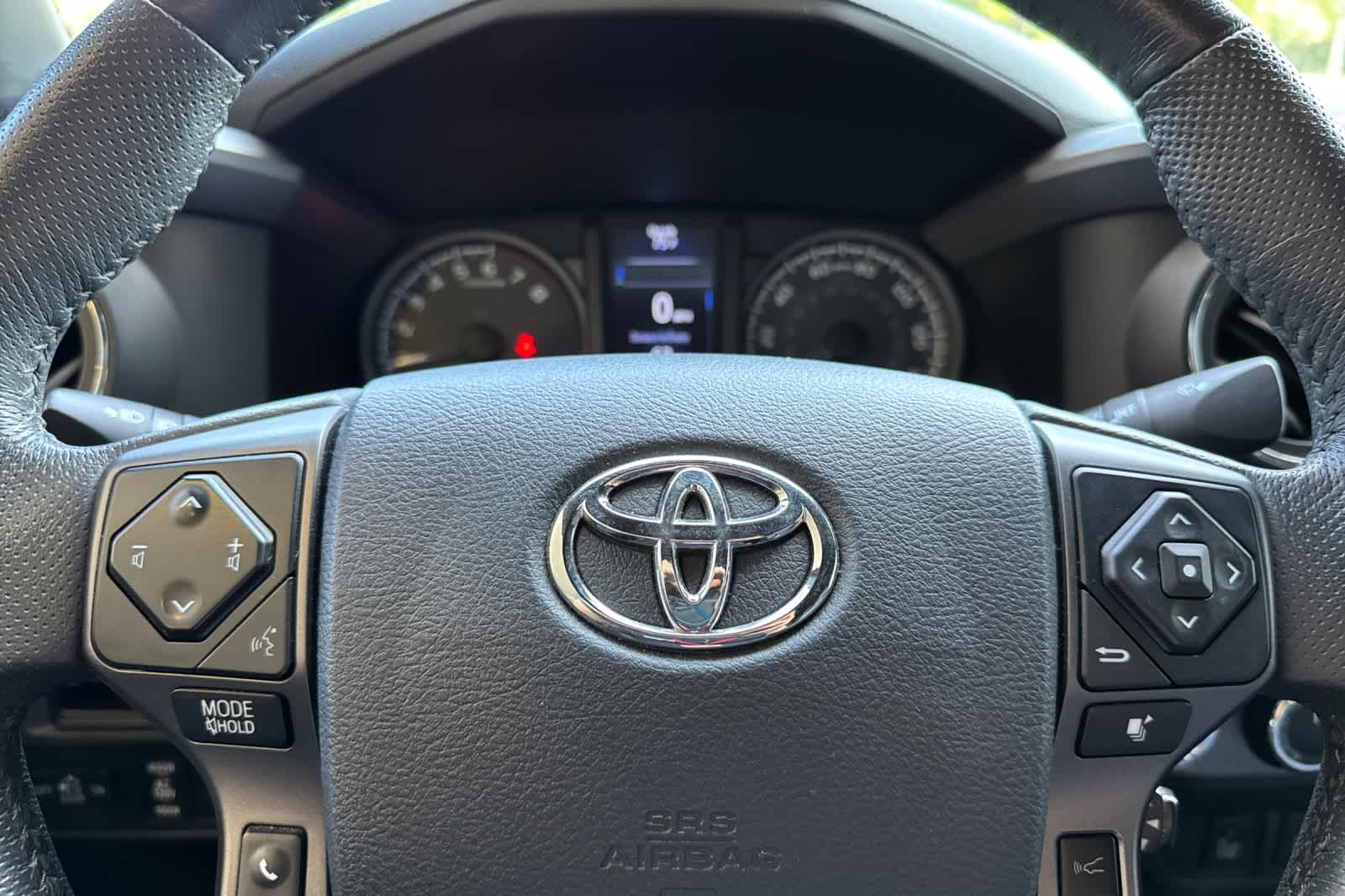 Thumbnail: 2019 Toyota Tacoma - 22