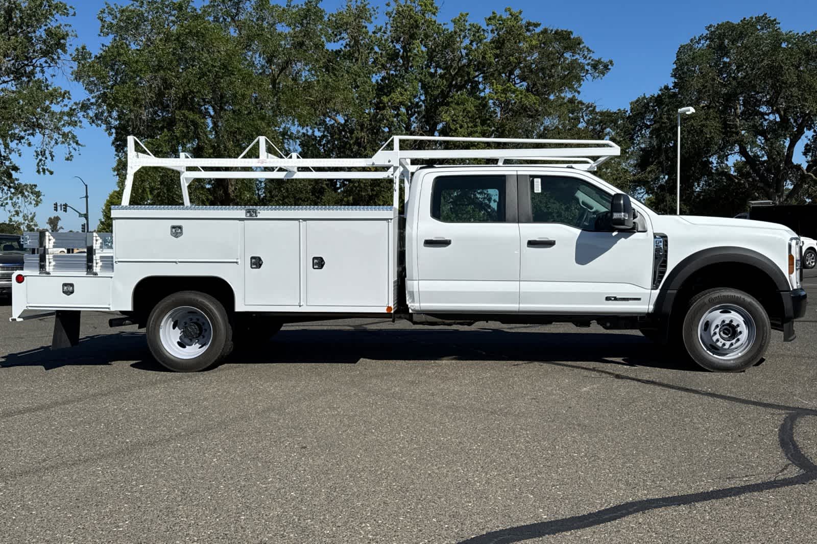 Thumbnail: 2025 Ford F-550 - 8