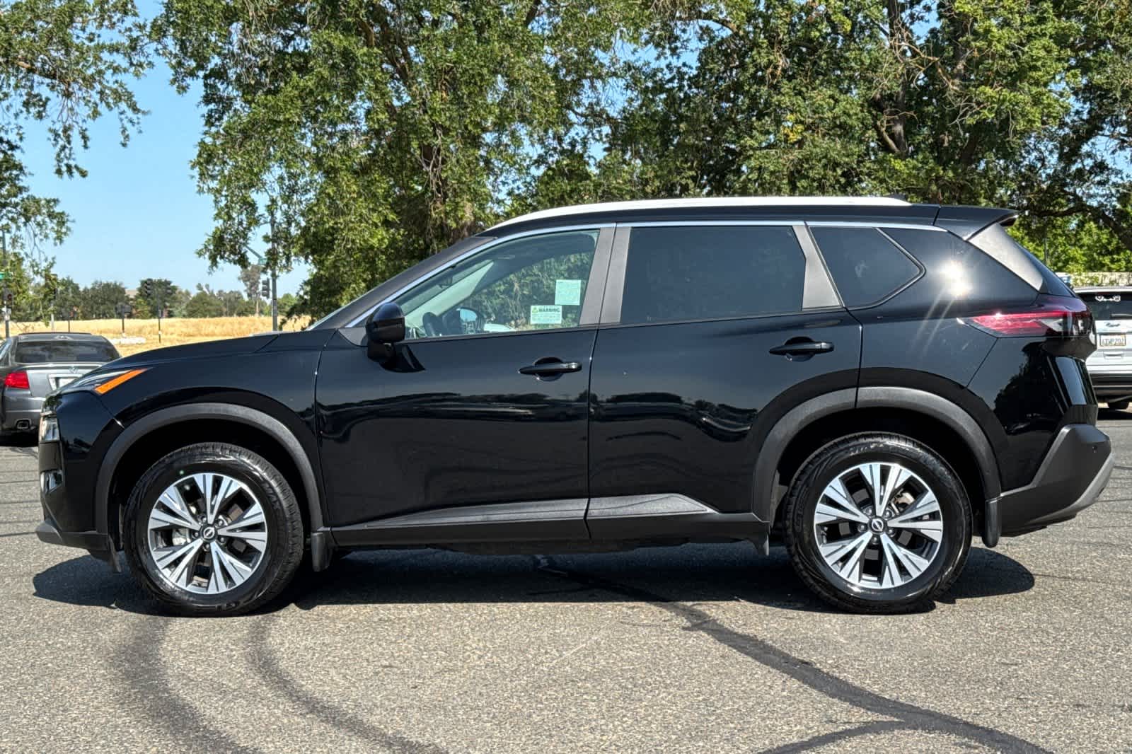 Thumbnail: 2023 Nissan Rogue - 5