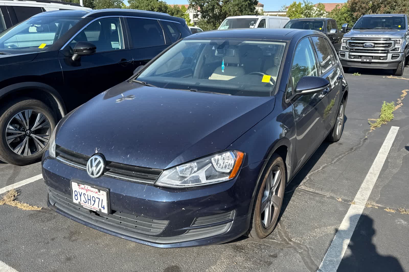 Thumbnail: 2017 Volkswagen Golf - 1