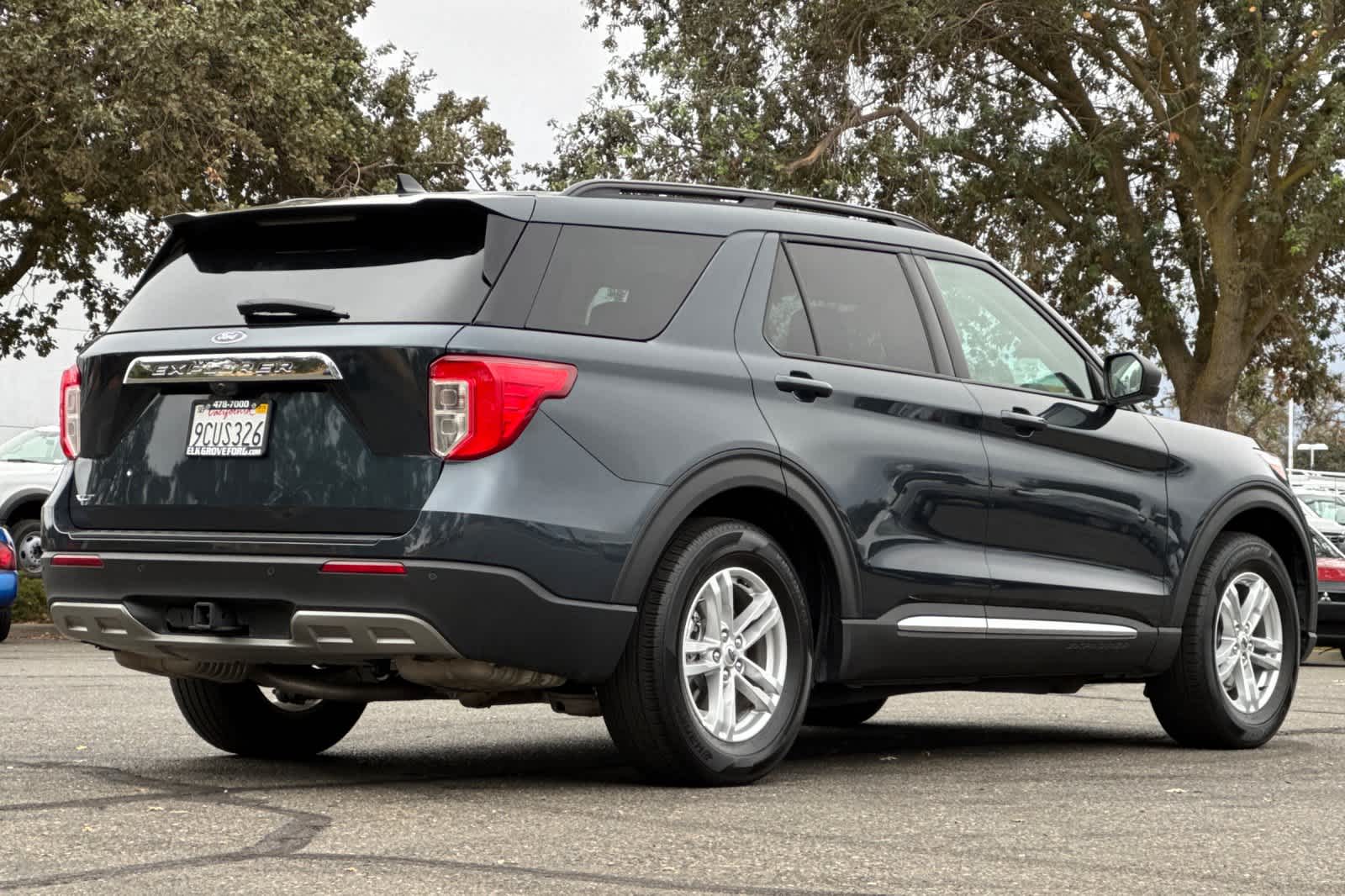 2022 Ford Explorer XLT photo 2