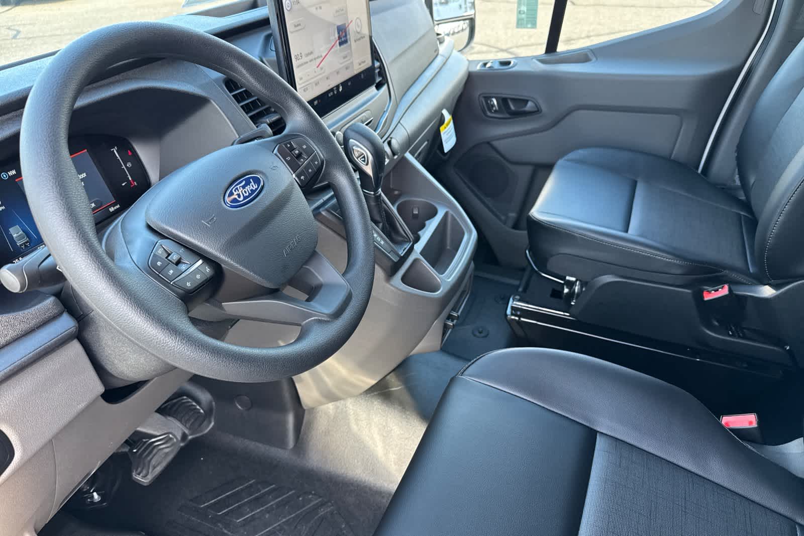 Thumbnail: 2026 Ford Transit Series - 10