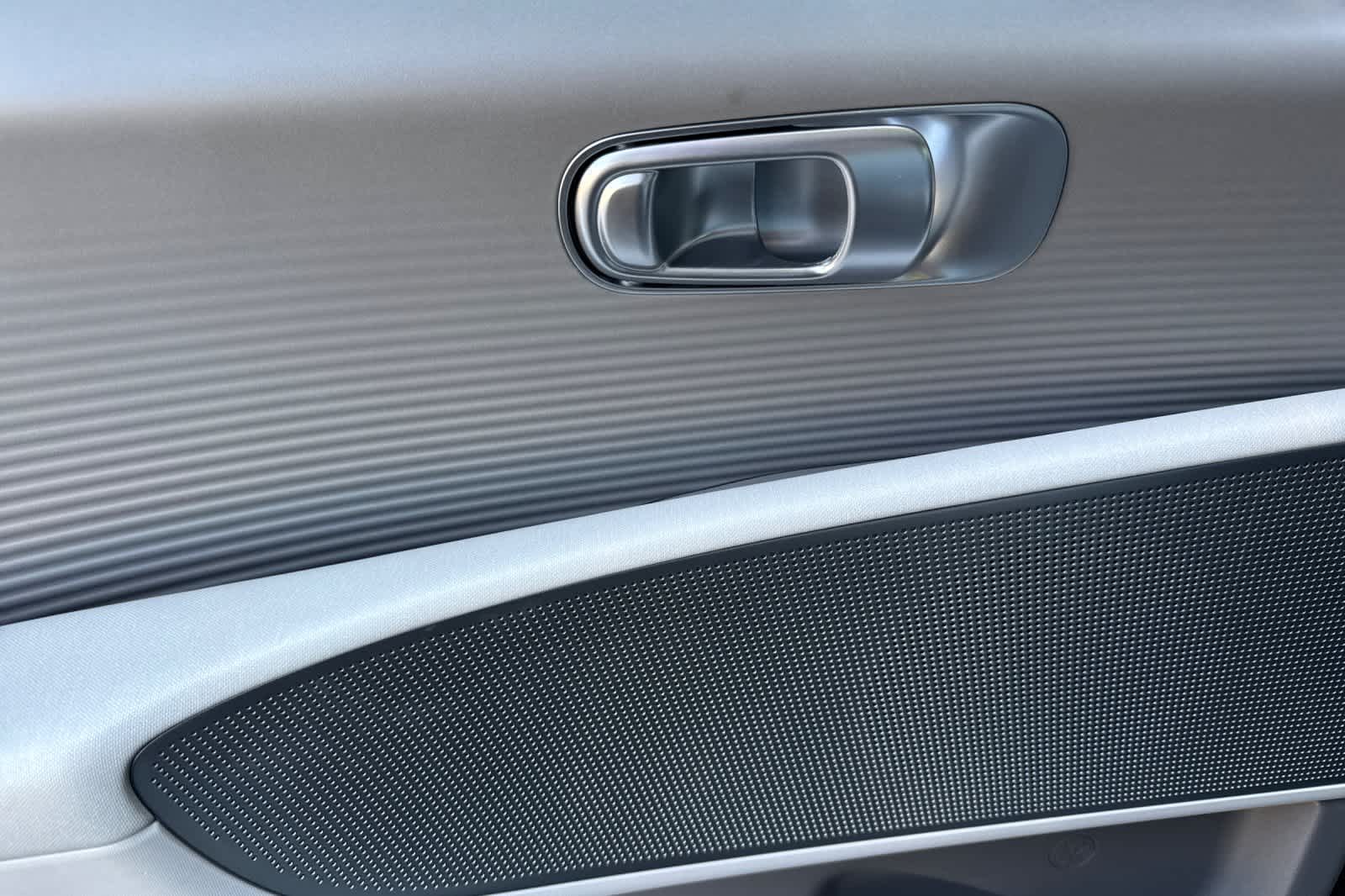 Thumbnail: 2023 Hyundai Ioniq 6 - 12