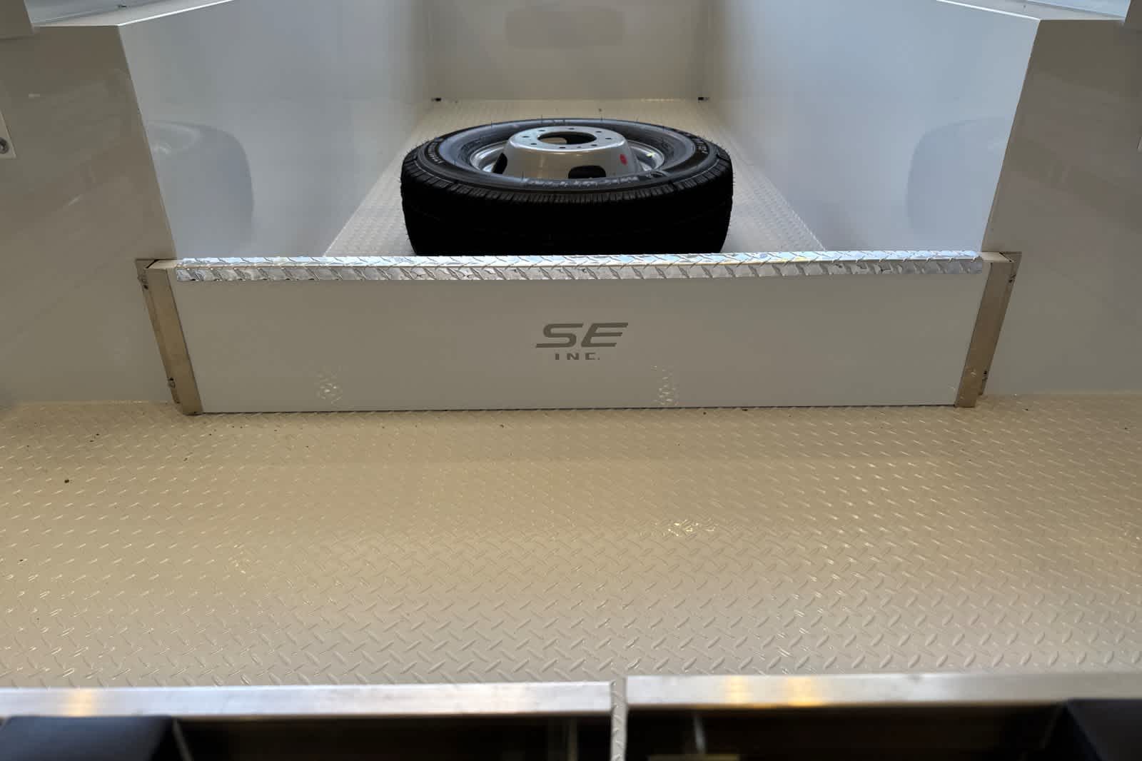 Thumbnail: 2025 Ford F-350 - 14