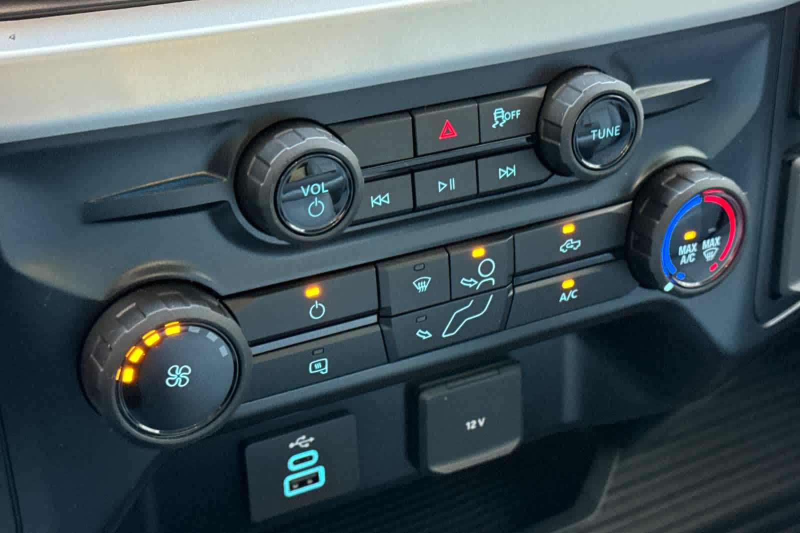 Thumbnail: 2025 Ford F-550 - 17