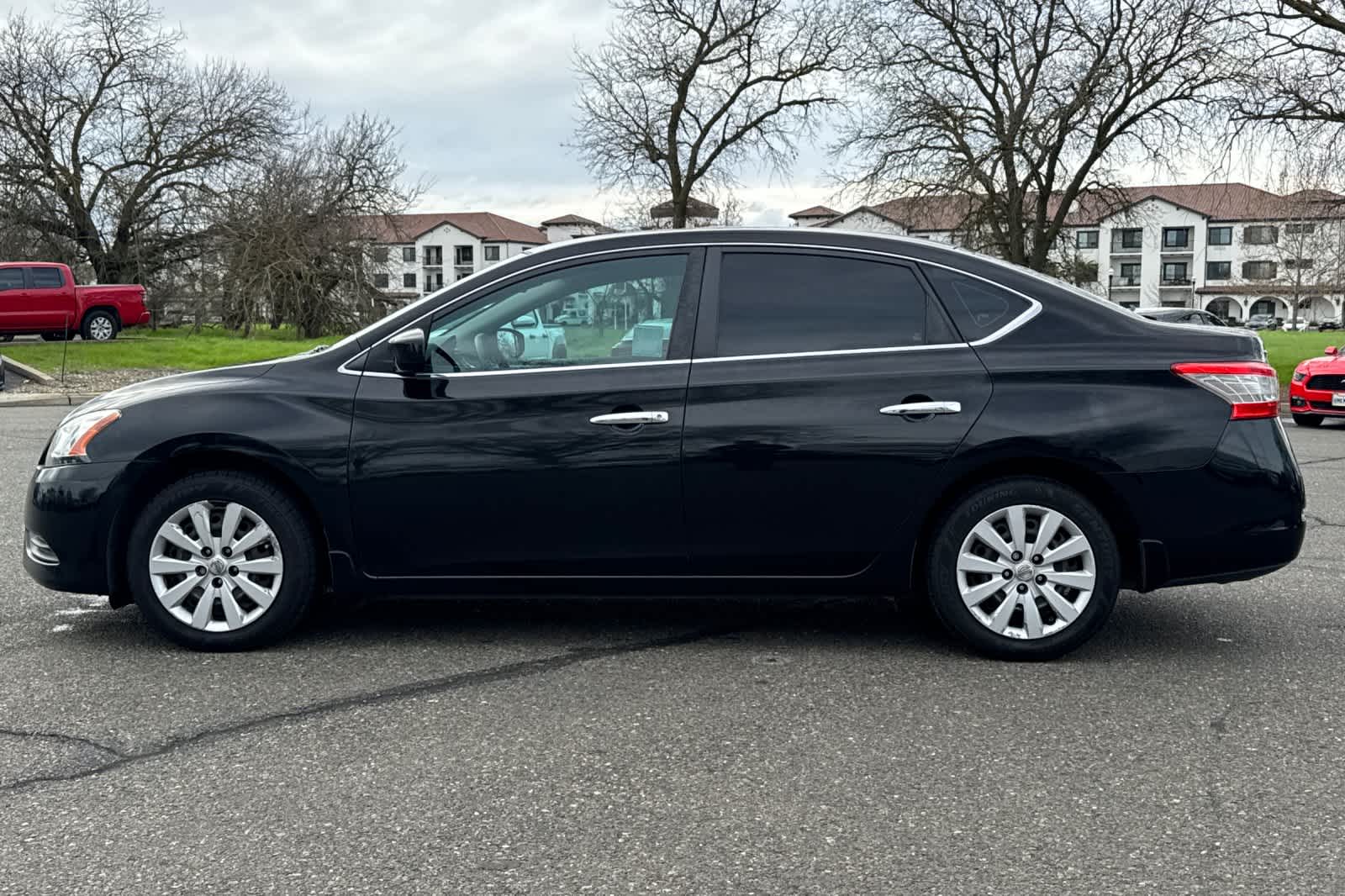 Thumbnail: 2013 Nissan Sentra - 5